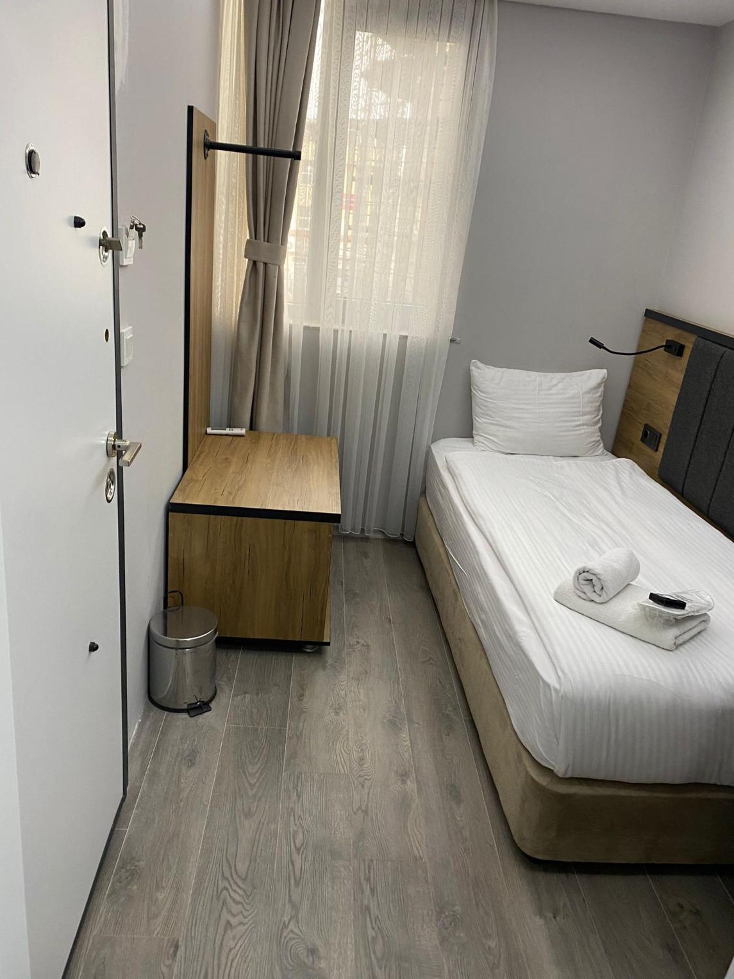 Comfort Center Suit Hotel Одрин Екстериор снимка